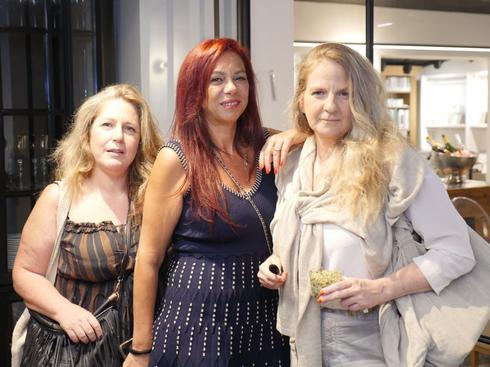 אורלי רובינזון, שירלי דן ולימור זומר