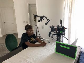 מאחורי הקלעים של "קורונה טיים"