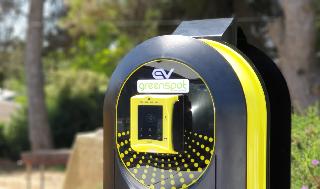 עמדת טעינה של גרינספוט בקיבוץ יד מרדכי