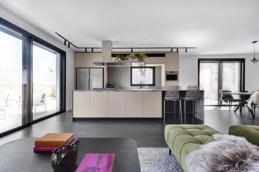 ריקוד של כהה ובהיר