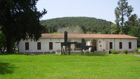 מוזיאון וילפריד ישראל לאמנות ולידיעת מזרח אסיה בקיבוץ הזורע (צילום: ד"ר אבישי טייכר) מוזיאון וילפריד ישראל לאמנות ולידיעת מזרח אסיה בקיבוץ הזורע