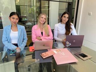 מור ממן בפגישות עסקיות בדובאי