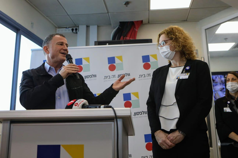 ד"ר ענת אנגל ושר הבריאות יולי אדלשטיין