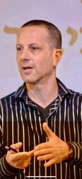 ברק רום, מנהל שיווק קריאייטיב פייננס