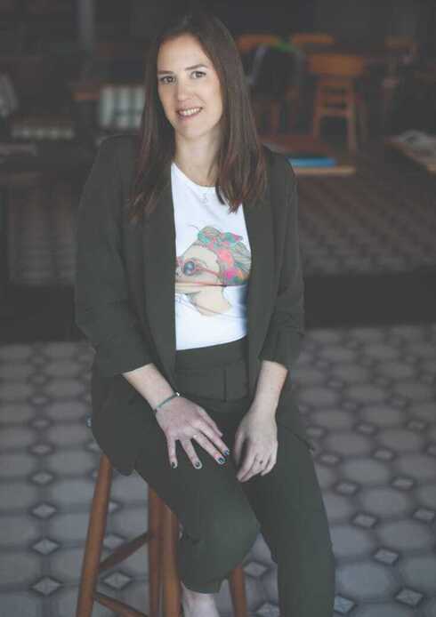 נופר סנדרוסי