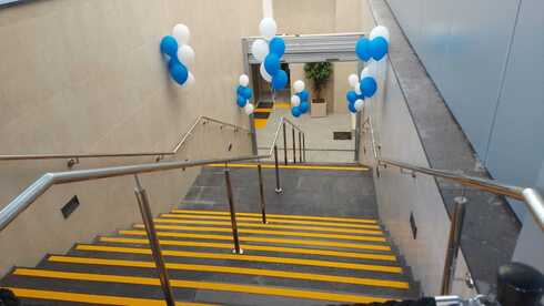 תחנת רכבת סגולה