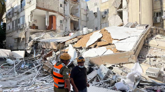 הריסות הבניין ברחוב סרלין