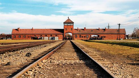מחנה ההשמדה אושוויץ בפולין 